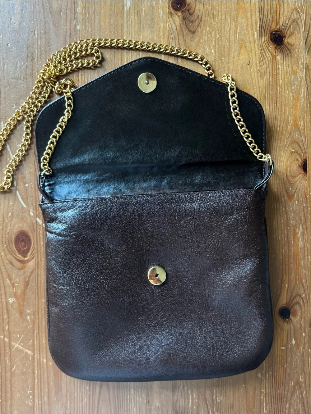 Vintage Italian Genuine Leather Gold Chain Crossbody Clutch Bag 1980s